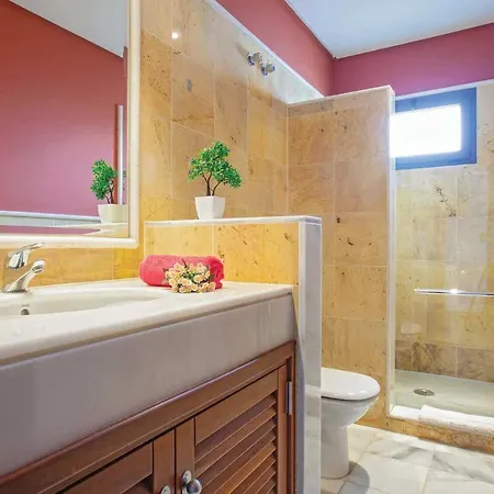 Villa Playa Blanca Sleeps 4 Air Con Wifi Playa Blanca (Lanzarote)